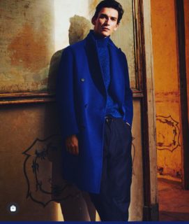 Per la nuova stagione BRIONI sceglie il blu lapislazzuli. Articoli presenti in negozio . #brioni #blue #lapislazuli #madeinitaly #sartorial #new #fashionstyle #mancollection #milano #asolo #boutique181asolo