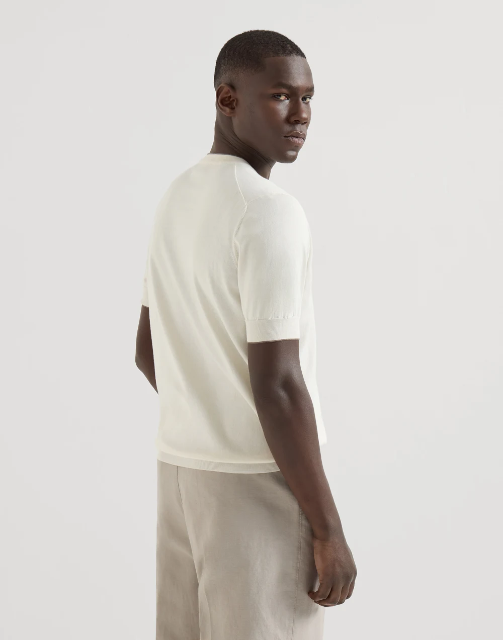 T-shirt in maglia leggera di cotone con dettagli in contrasto- brunello cucinelli - immagine 2